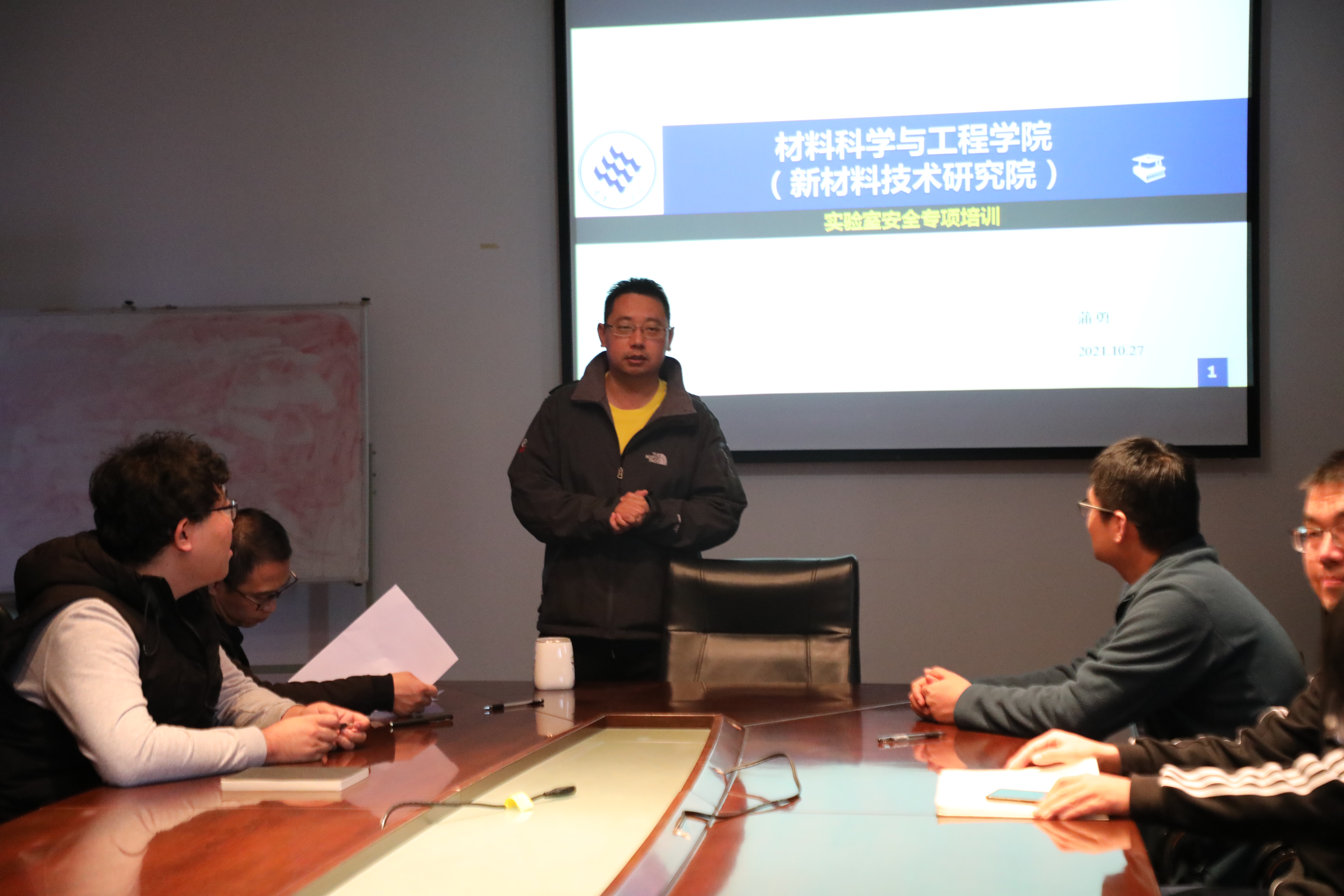 1635493347791095708.jpg 1635493347791095708.jpg