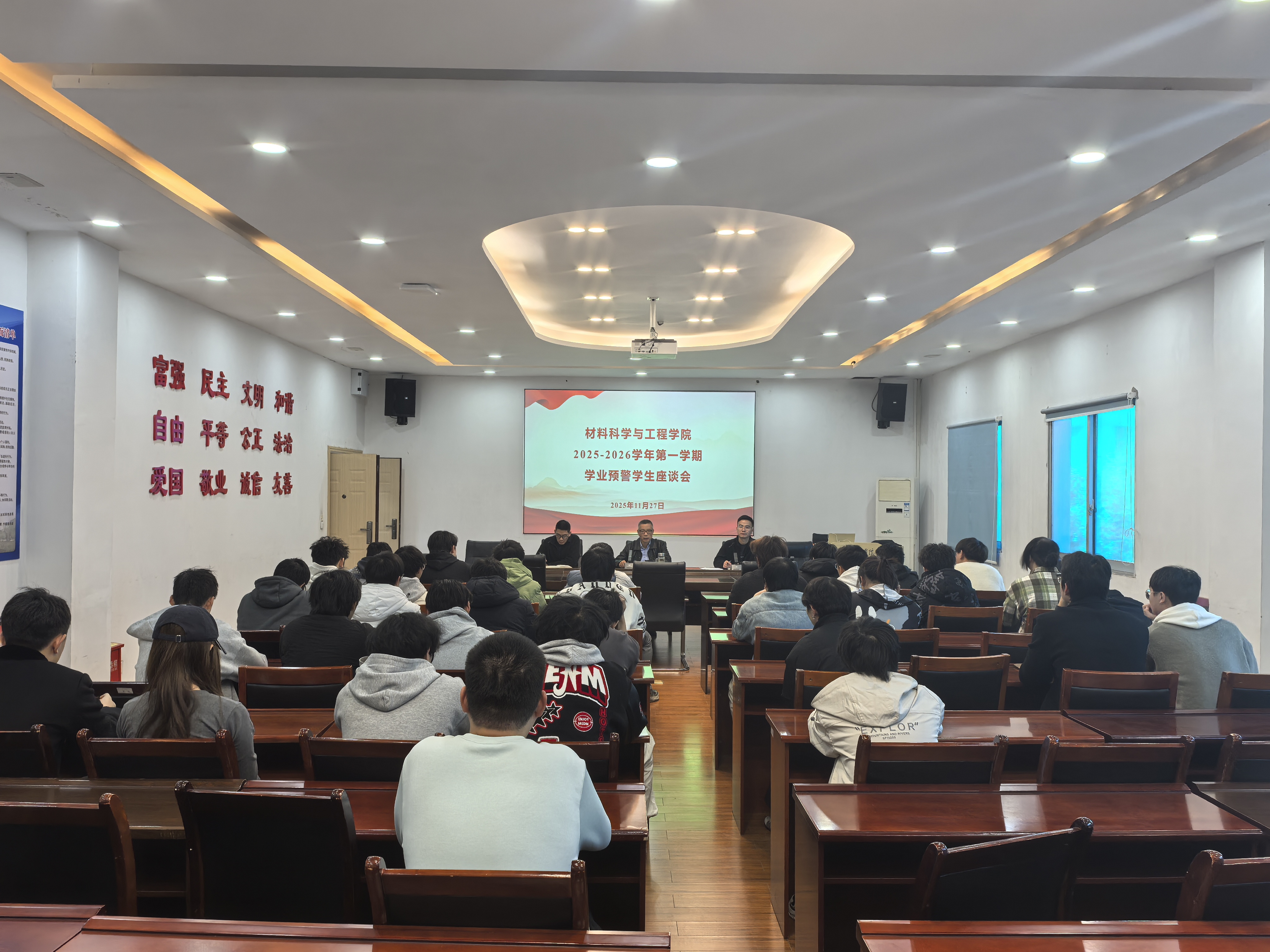 jfSH_1764722062215032871.jpg jfSH_1764722062215032871.jpg